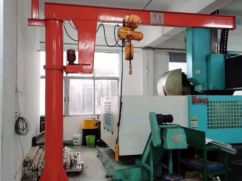 起重機發(fā)動機溫度過高時要這樣做！